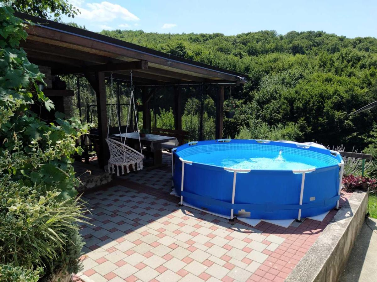 Guest House Bee Visoko Exteriér fotografie